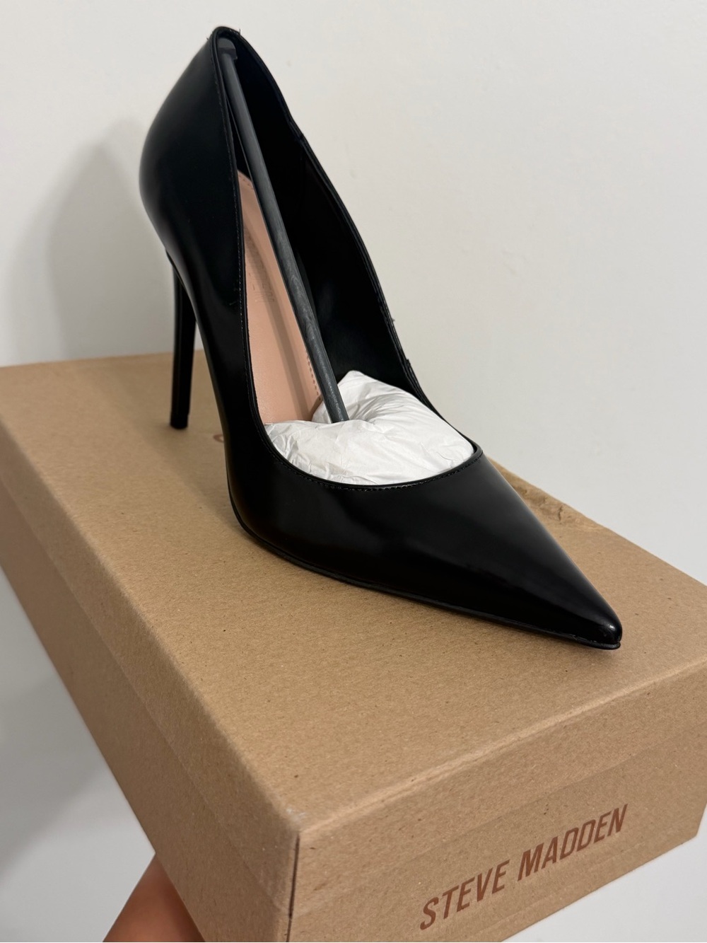 Steve Madden Noir Black Leather size 8.5 new